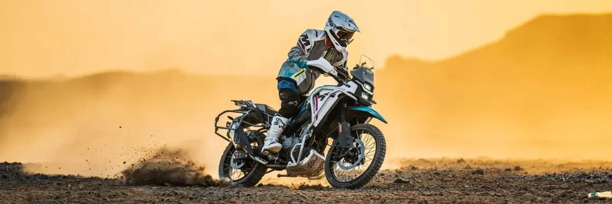 CFMOTO 450 MT CFMOTO 450 MT